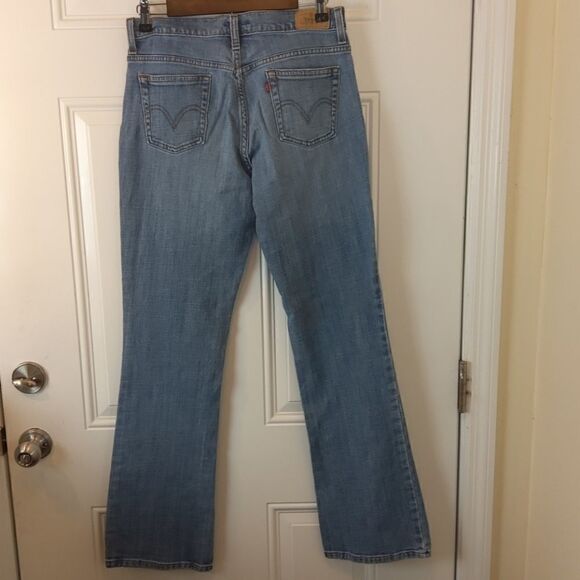 Levi's 515 five pocket boot cut jeans - Picture 7 of 11
